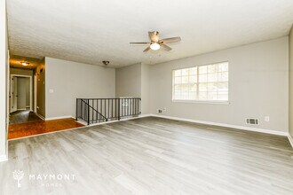 8318 Brittany Ln in Riverdale, GA - Foto de edificio - Building Photo