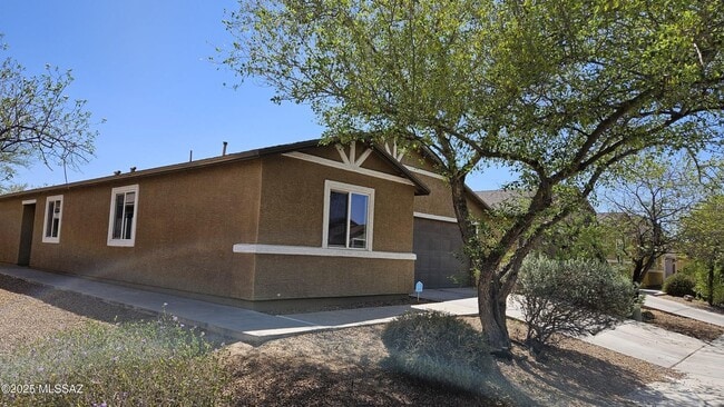 5072 E Fishhook Ct in Tucson, AZ - Building Photo - Building Photo