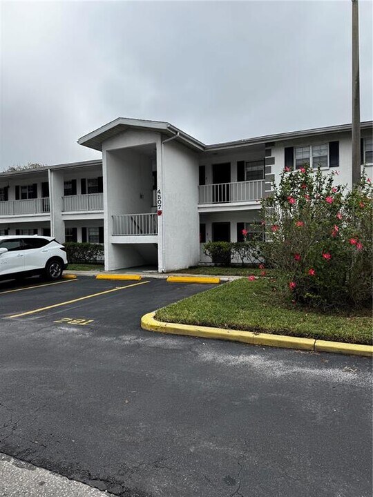 4507 3rd St Cir W in Bradenton, FL - Building Photo