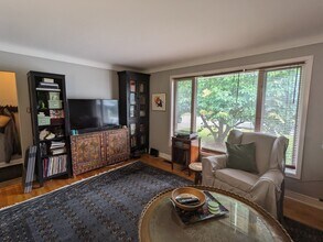 1576 Maxime St in Ottawa, ON - Building Photo - Building Photo