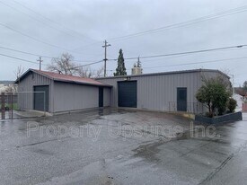 1700 Myers St in Oroville, CA - Building Photo
