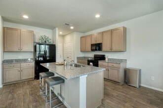 2615 Paragon Fox Dr in Pflugerville, TX - Building Photo - Building Photo