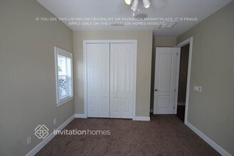 6573 Simone Shores Cir in Apollo Beach, FL - Foto de edificio - Building Photo