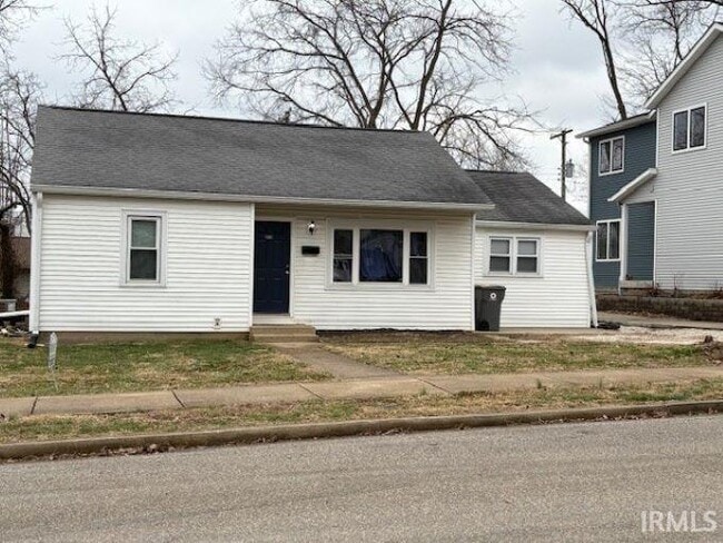 property at 1302 N Woodburn Ave