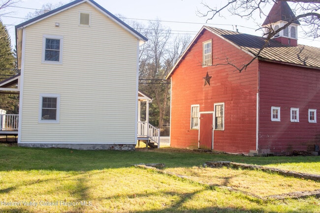 2262 NY-66 in Ghent, NY - Building Photo - Building Photo