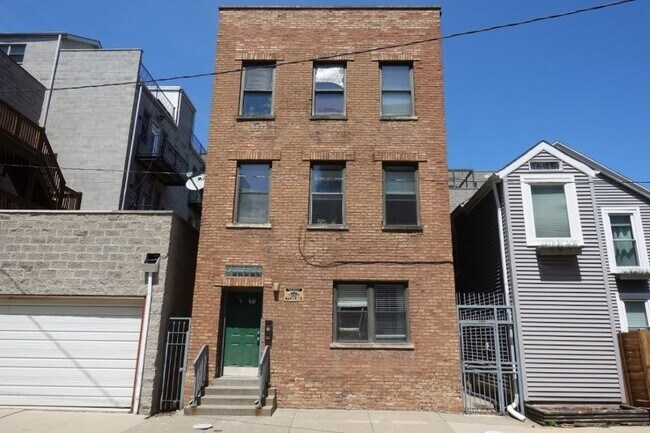 property at 1648 W Ontario St