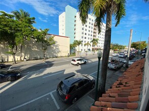 2268 SW 8th St in Miami, FL - Foto de edificio - Building Photo