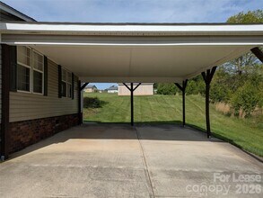 338 Weathers Creek Rd in Troutman, NC - Building Photo - Building Photo