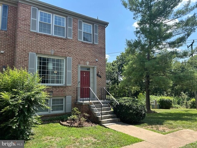 property at 511 Davis Ave SW