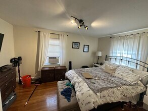 32 Bishop Rd, Unit 3 in Quincy, MA - Foto de edificio - Building Photo