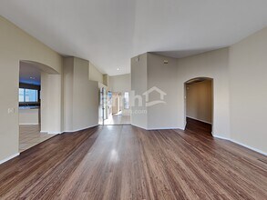 5073 E Butterweed Dr in Tucson, AZ - Building Photo - Building Photo