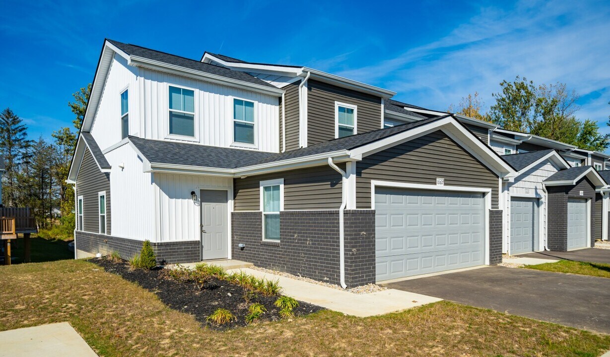 Ravines at Taylor in Reynoldsburg, OH - Building Photo