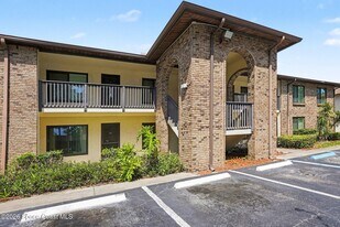 1515 Huntington Ln in Rockledge, FL - Building Photo