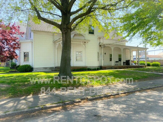 2128 W Illinois St in Evansville, IN - Building Photo - Building Photo