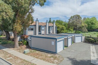 40240-40248 Grimmer Blvd in Fremont, CA - Building Photo - Building Photo
