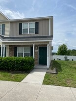 4011 Grandeur Ave in Jacksonville, NC - Building Photo