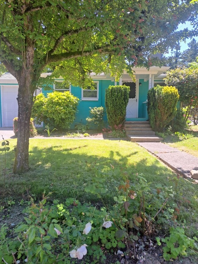 property at 5132 SW Freeman Ct