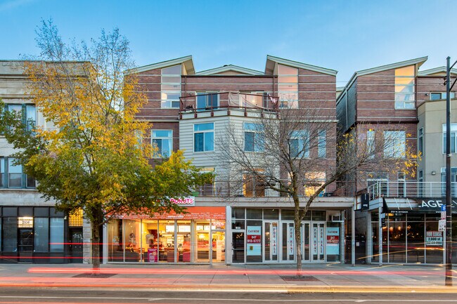 2113 W Division St in Chicago, IL - Building Photo - Building Photo