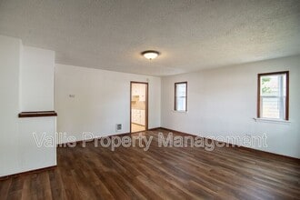920 13th St NE in Salem, OR - Building Photo - Building Photo
