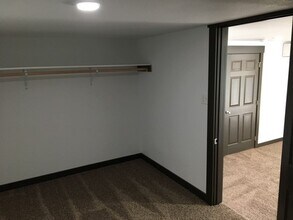 140 NW Larry St in Pullman, WA - Building Photo - Building Photo