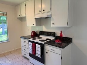 1656 Orinda Ct in Thousand Oaks, CA - Building Photo - Building Photo