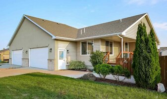 3436 W 84th Pl in Sioux Falls, SD - Building Photo