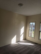 909 S Limestone St in Springfield, OH - Building Photo - Building Photo