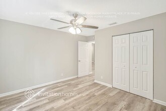 5754 Lincoln Cir E in Greenacres, FL - Foto de edificio - Building Photo