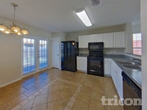 4604 Palm Ridge Dr, Unit 2 in Fort Worth, TX - Building Photo - Building Photo