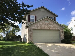 1034 Halifax Ln in Indianapolis, IN - Building Photo - Building Photo