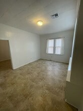 806 E University Ave in Lafayette, LA - Building Photo - Building Photo