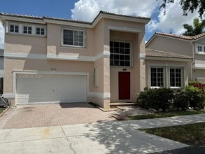 10873 NW 53rd Ln in Doral, FL - Building Photo - Building Photo