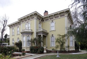 546 First St in Woodland, CA - Building Photo