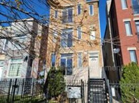 3112 W Monroe St in Chicago, IL - Building Photo