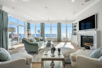 35 Littles Point Rd in Swampscott, MA - Building Photo - Building Photo