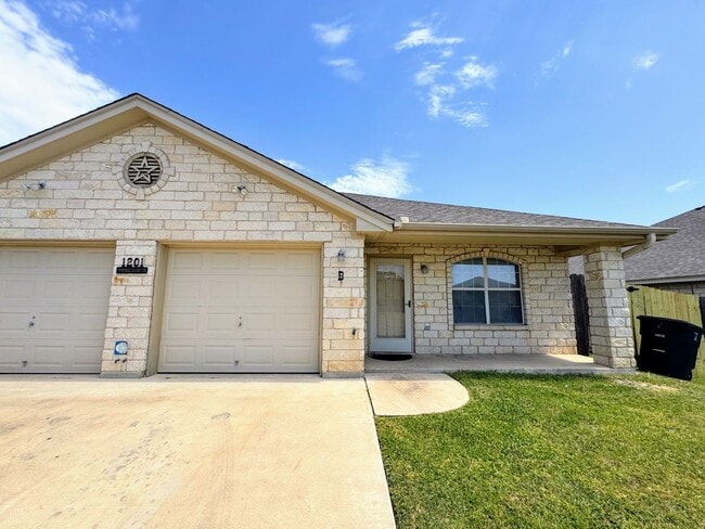 1201 Powder River Dr