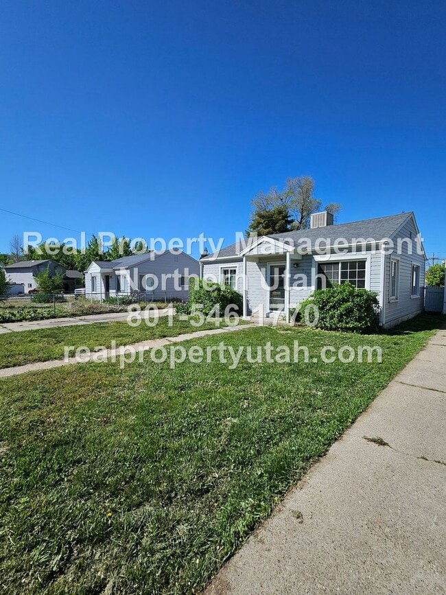 290 Melody St in Layton, UT - Building Photo - Building Photo