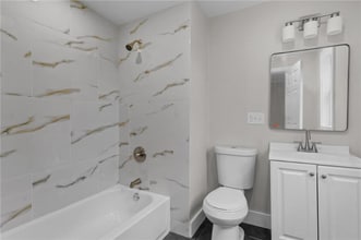 382 Orms St in Providence, RI - Building Photo - Building Photo