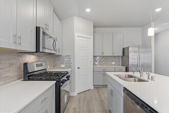 1510 King Rnch Rd in Conroe, TX - Building Photo - Building Photo