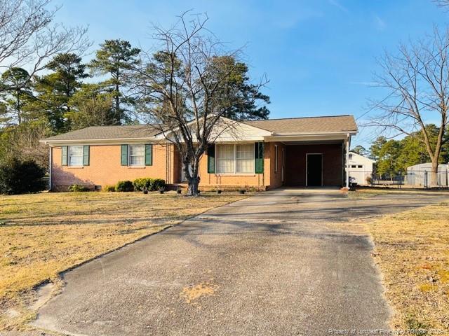 6200 Tiree Dr in Fayetteville, NC - Foto de edificio - Building Photo