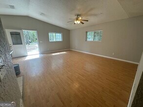245 Palmhurst Dr in Folkston, GA - Building Photo - Building Photo