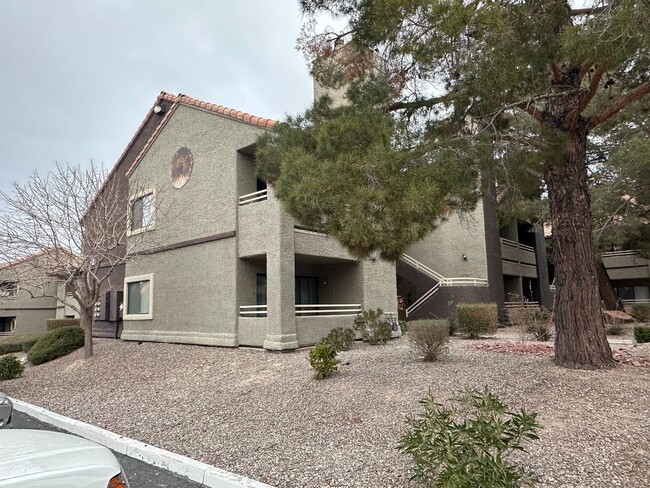 5024 S Rainbow Blvd in Las Vegas, NV - Building Photo - Building Photo