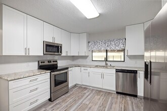 236 Chicago Ave in Valparaiso, FL - Building Photo - Building Photo