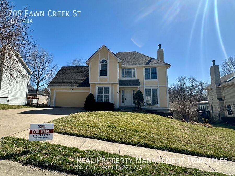 709 Fawn Creek St in Leavenworth, KS - Building Photo