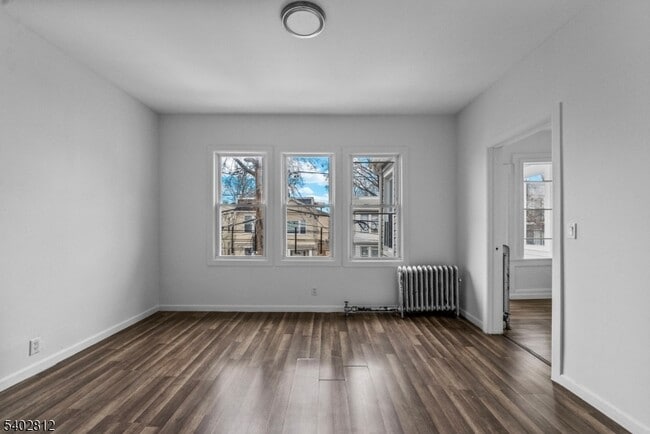 268 Leslie St in Newark, NJ - Building Photo - Building Photo