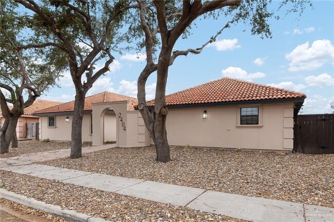 13 Shasta Ave in McAllen, TX - Building Photo - Building Photo