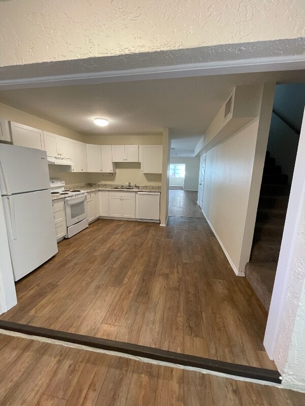 847 Winter Garden Dr in Sarasota, FL - Building Photo - Building Photo