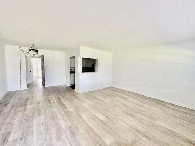 212 Suffolk F in Boca Raton, FL - Foto de edificio - Building Photo