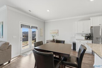 7005 Nearpath Dr NW in Huntsville, AL - Building Photo - Building Photo