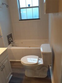 1020 Crocker St photo'